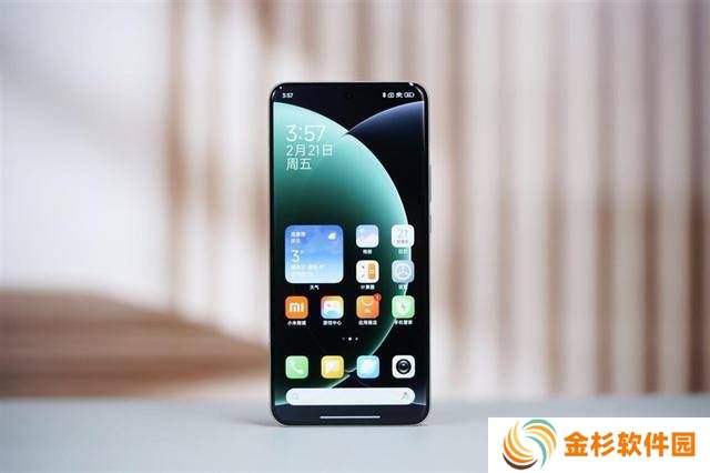 小米15 Ultra正面设计